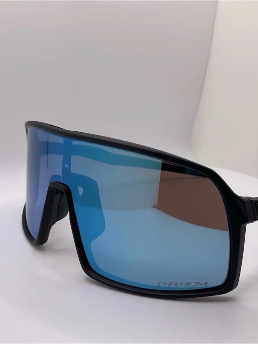 Oakley bold shield